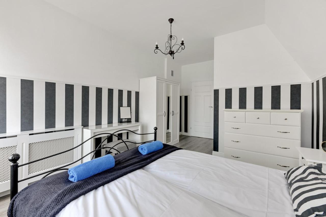 Pola By Q4Apartments - Heart Of The Old Town Gdańsk Extérieur photo